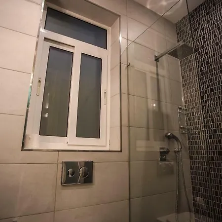 Maison Blu - Contemporary Urban Living